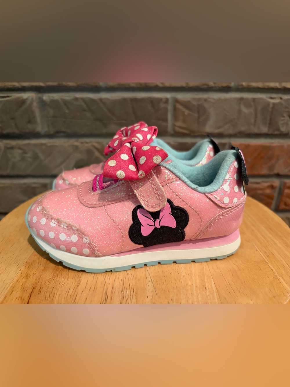 Minnie Mouse Toddler Girls Athletic Sneakers Size 9 Pink